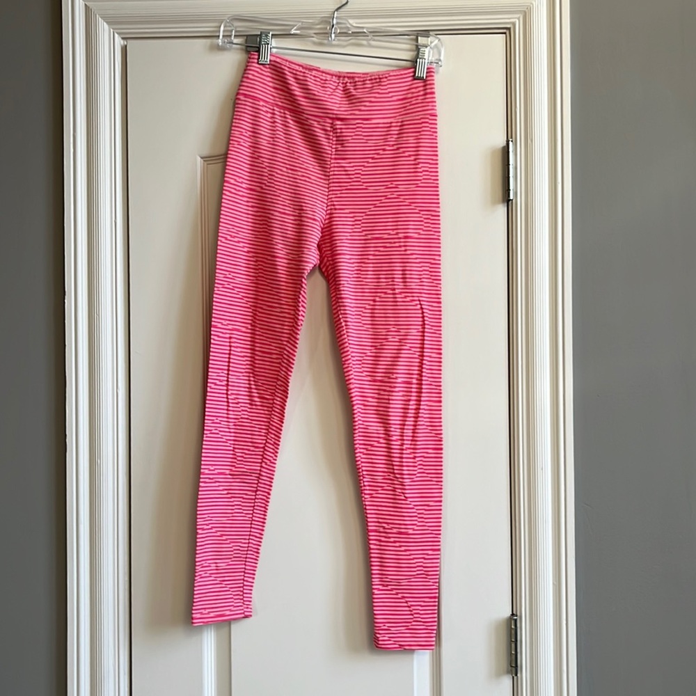 LuLaRoe hypnotizing hearts leggings one size